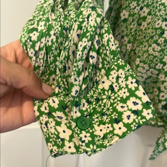 beach lunch lounge Blouse in Vibrant green Floral Print blouse size Small - Picture 4 of 11